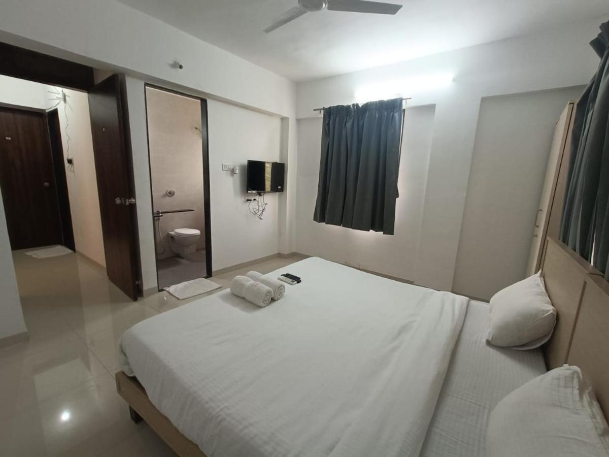Service Apartments, Baner, Apartment *